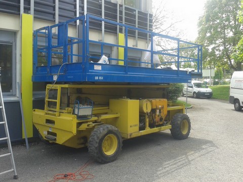 dépannage et réparation nacelle élévatrice HOLLAND LIFT, maintenance et entretien